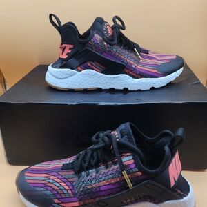 Nike Kids Multicolor Sneakers